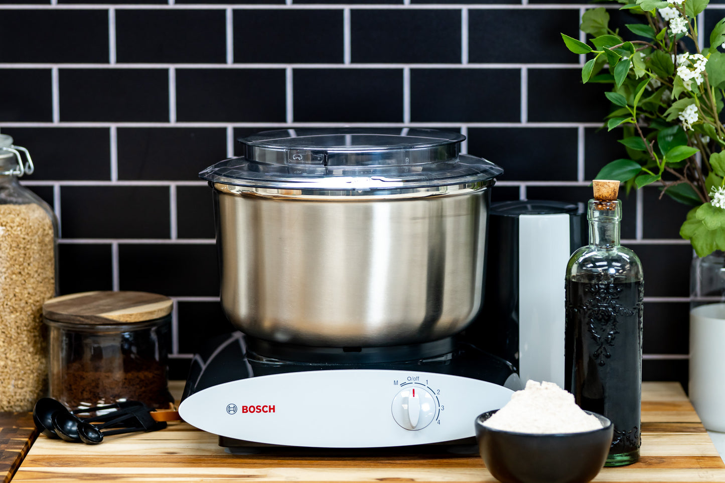 Bosch Universal Plus Mixer Black