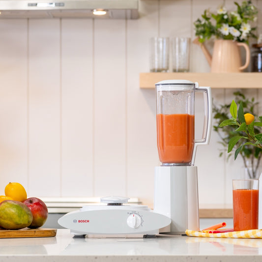 Bosch Universal Plus White Mixer w/Blender